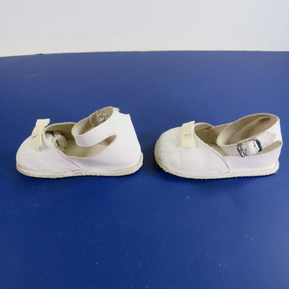 Baby Vintage White Leather Baby Shoes Scott's Shoes size 28W with original box